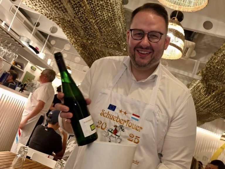 Buergermeeschterdag 2025 op der Schueberfouer: CSV-Buergermeeschter servéieren mat Schmack – fir e gudden Zweck!